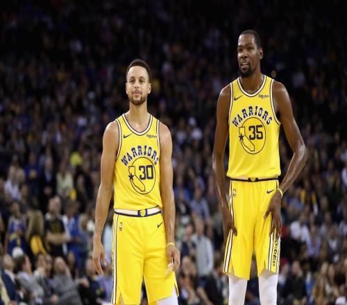 庄神：库里和杜兰特的宇宙勇改变了NBA格局，传统中锋逐渐没落