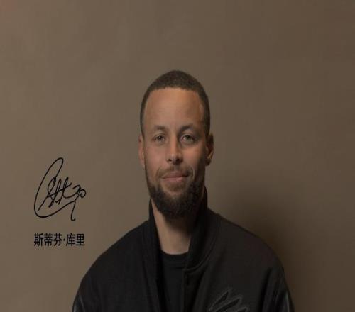 反转！李宁签下库里，击败大热门安踏
