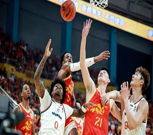 大秋无敌！3叉戟砍79分，CBA总决赛：广厦逆境翻盘，裁判罕见争议