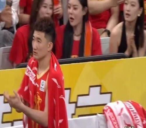 22中4！总决赛拉胯！中国男篮的顶薪后卫