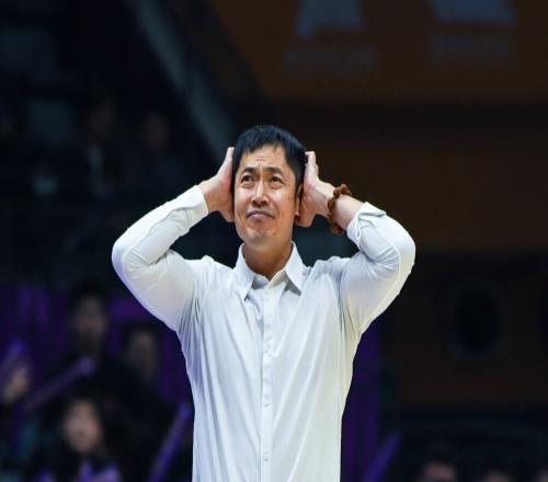 主教练总经理打包下课！刘家成担任新掌门，北控剑指CBA总冠军！