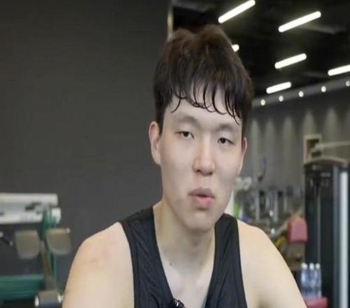 杨瀚森：NBA节奏很快自身还要提升，我要为中国男篮多做贡献