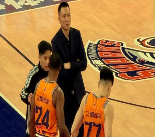 二辽篮前功勋主力联手轰37+9+6无可挑剔！上海8分惜败3大原因曝光