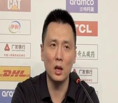 卢伟：今天大家打得很努力，可能对冠军过于渴望导致有点着急
