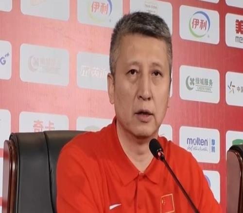 郭士强：庞峥麟非常努力和珍惜国家队机会但组织&防守都需要提高
