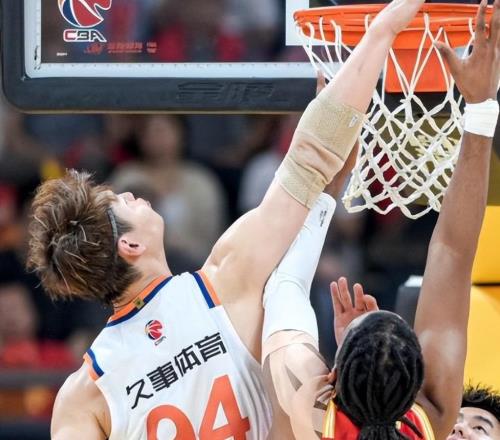 CBA总决赛：广厦13上海队后，又迎2大利好，对手或被“掐脖”