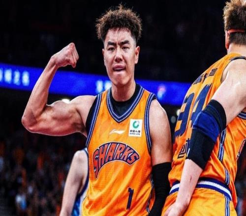 CBA总决赛门票被哄抢G5战被炒到7778元：上海队无愧CBA尼克斯