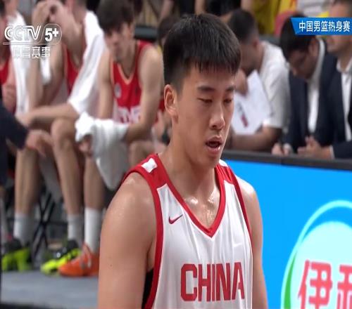 中国男篮大逆转，赛后数据一清二楚，不是徐昕，赢球最大功臣是他