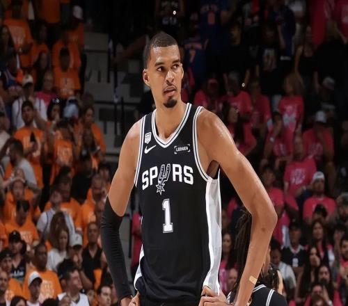 NBA总决赛G1大比分01！马刺完败尼克斯！文班亚马狂砍26分难救主