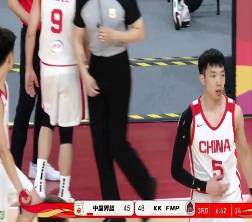 中国男篮后卫群给力，赵继伟可以歇歇了，三人合计38分