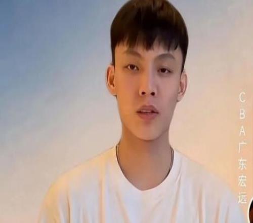 CBA男篮动态更新！广东三将国家队出色发挥打脸杜峰，宁波北控争夺总经理，首钢有意杨鸣，徐杰再签新合同