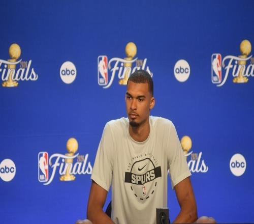 NBA总决赛“开门黑”如何调整文班：只需打出正常水平
