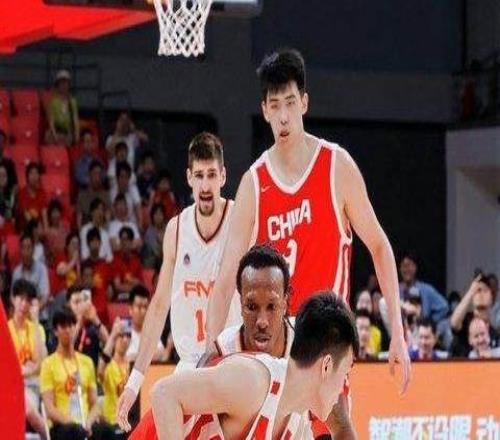 20次失误+被凌空绝杀中国男篮三后卫崩盘失好局