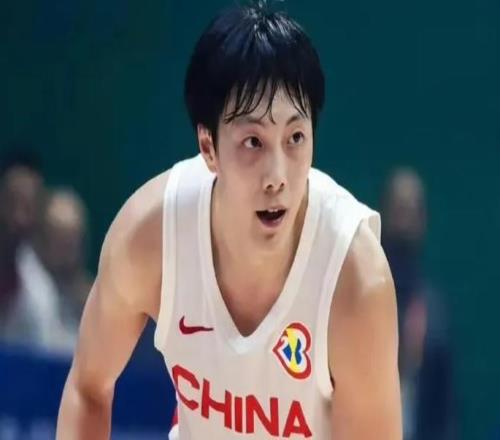 中国男篮调整大名单！增补3人，5人离队，广东仅剩3人留队