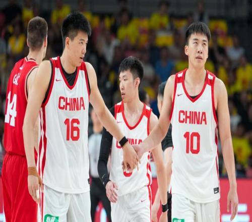 中国男篮vs徳拉尼基前瞻：对手实力不俗非旅游队，男篮新人受期待