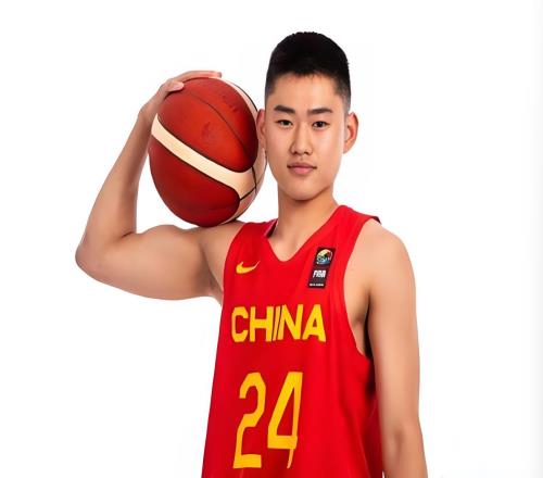 男篮输FMP1分！揪出1个最差之人：打了21分钟，球队输了18分