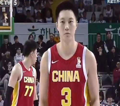 中国男篮官宣！胡明轩等五人离队增补曾凡博等三人无周琦和赵睿