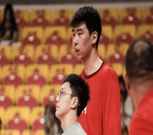中国男篮8182FMP！球员评分：5人满分，2人良好，2人不合格