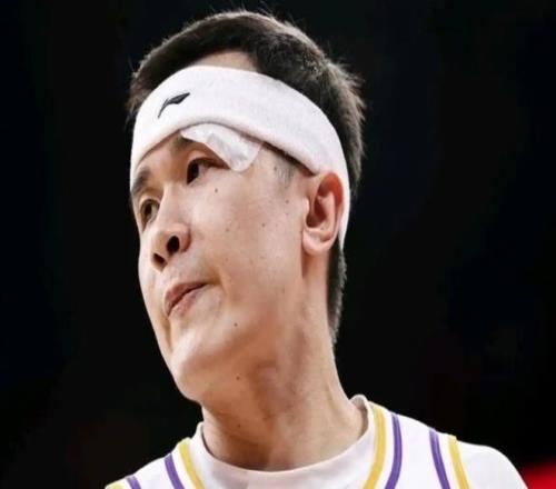 北控男篮官宣重组！广东旧将将接手，下赛季夺冠稳了