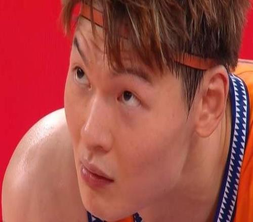 一仗打出高口碑！王哲林为孙铭徽发声，回应王奶奶绰号，卢伟开口