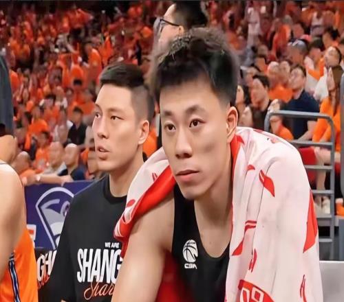 看完上海男篮10382浙江广厦，不得不承认6事实，本土球员差距大