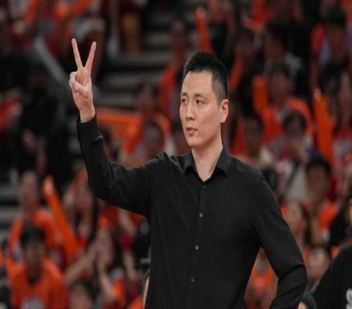 上海男篮登顶背后：三把钥匙打开冠军之门