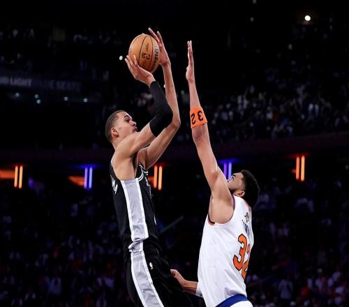 总决赛单场拿32+8+6+2+3有多难NBA仅4人做到，詹姆斯2次达成