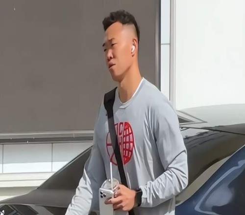 杨瀚森曾凡博贺希宁已归队！男篮再定2场热身赛，郭士强压力不小