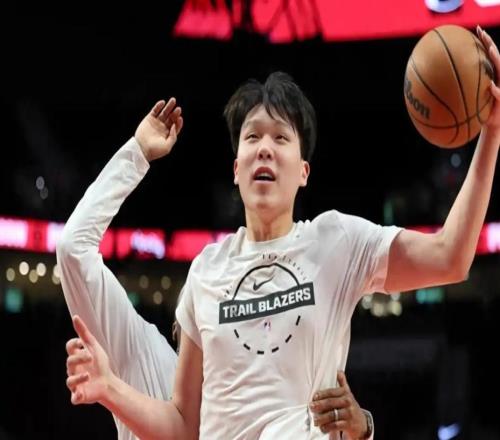 中国男篮VS澳大利亚！杨瀚森回归首秀，郭士强调整阵容