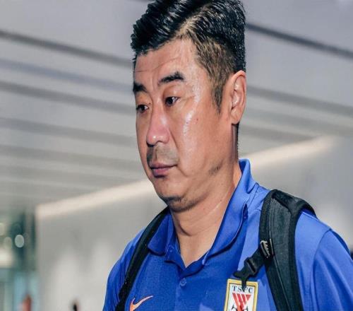 15轮仅首发2次！蒿俊闵接班人召回来却不用沦为鸡肋，今夏或走人