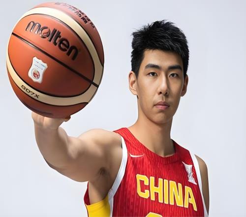 男篮12人大名单预测：2米26徐昕入选，焦泊乔出局