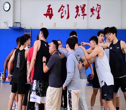 正式确定！16岁2米03小将驰援辽篮一队，新赛季乌戈着眼于未来