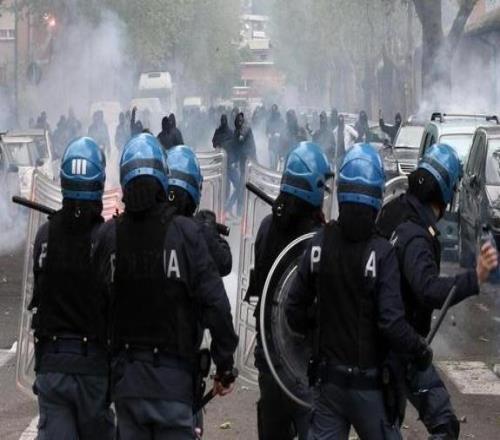 意媒：维罗纳球迷暴力案17人被禁赛，相关调查仍在继续