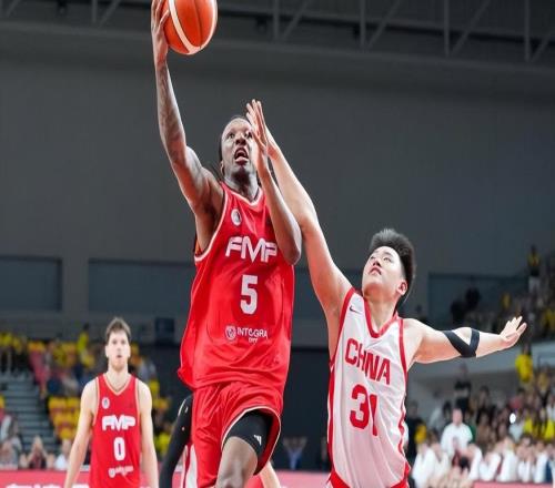 杨瀚森休战缺席，中国男篮翻盘！球员评分出炉：5人高分，3人拉胯
