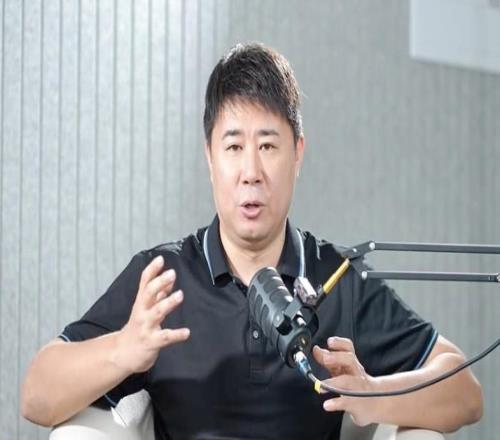 董方卓：阿森纳走在正确道路上，未来是很光明的