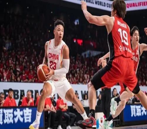 中国男篮短训营阵容大幅调整，五人离队三人紧急入列，周琦赵睿仍未归队