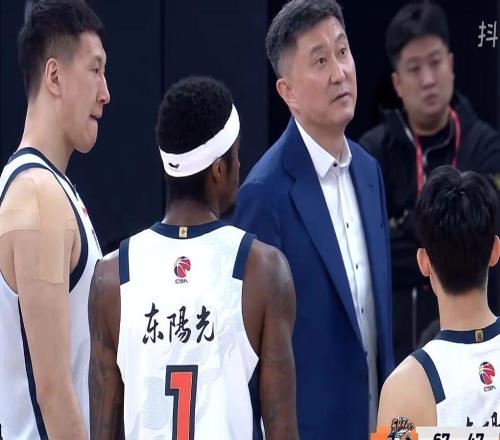 CBA消息！广东确定续约两外援，王哲林力挺孙铭徽，怀特塞德现身